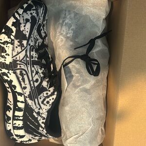 BNWT Mizuno Rebellion Flash Size 10.5 Men’s